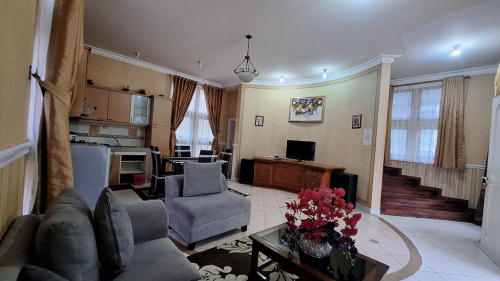 2_kamar_villa_kota_bunga_1