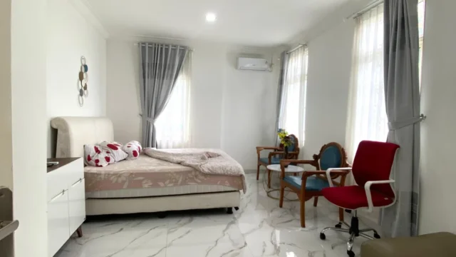 Private Villa Puncak madeline (2)