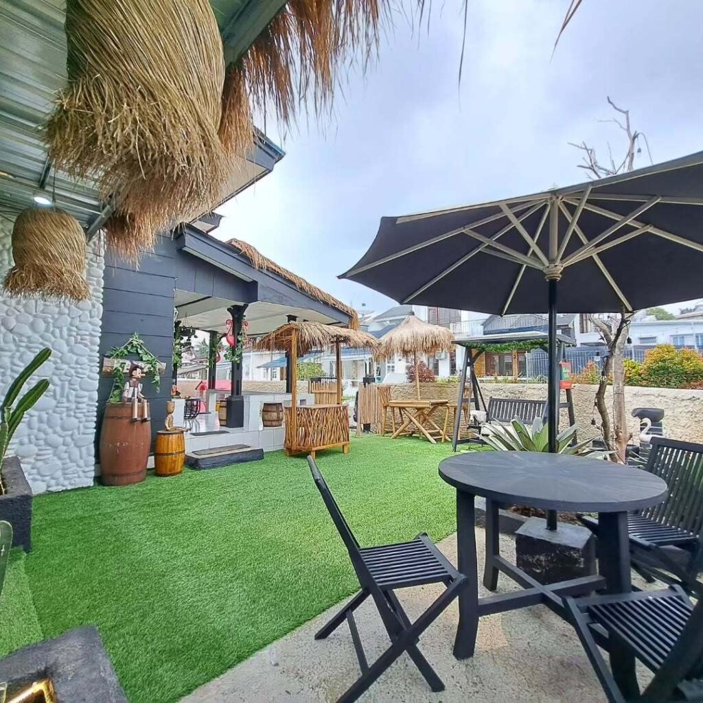 Halaman Villa Malini 3 Puncak